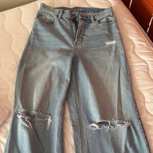 Old Navy Light Blue Distressed Straight Leg Jeans